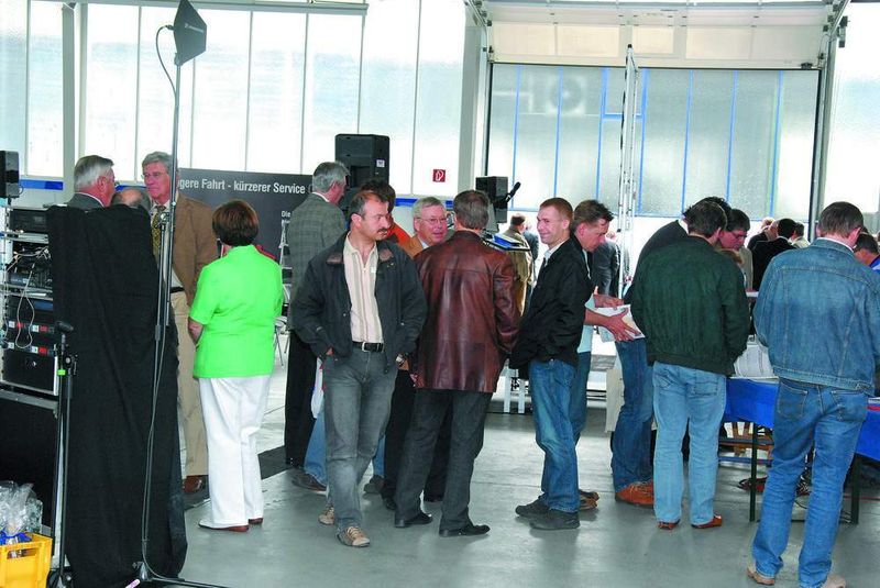 Die Betriebe nutzten ausgiebig die Gelegenheit, sich in der Fachausstellung zu informieren. (Archiv: Vogel Business Media)