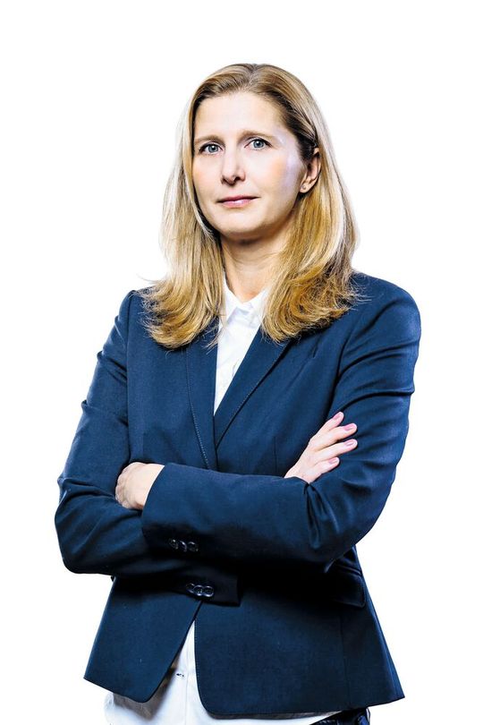 „Kommen Medizingerätehersteller den Norm- und Sicherheitsanforderungen an Batterien nicht nach, drohen im Falle von Patientenschädigungen durch Leistungsabfälle haftungsrechtliche Konsequenzen“, Miriam Schuh, Expertin für Medizinprodukterecht und Salary-Partnerin bei Reusch Rechtsanwälte.(Bild:  Reusch Rechtsanwaltsgesellschaft)