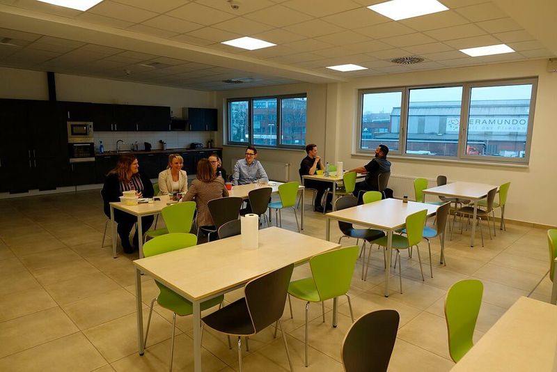 Komfortable Sozialräume hat Krüll im Neubau ebenso verwirklicht wie ... (Rosenow/»kfz-betrieb«)