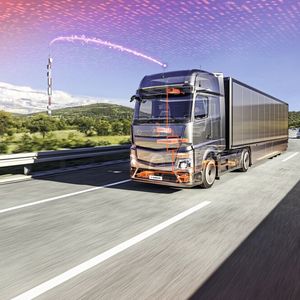 Bild 2:  Aumovio stellt das Software-definierte Nutzfahrzeug in den Mittelpunkt seines Messeauftritts.(Bild:  Aumovio)