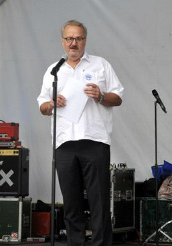 Obermeister Thomas Lundt konnte beim zehnten Sommerfest der Kfz-Innung zahlreiche Gäste empfangen. (Foto: Zietz)