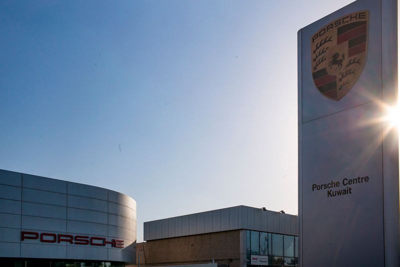 Fahrzeuge der Oberklasse und Sportwagen sind in dem Emirat besonders beliebt. Porsche verkauft in Kuwait pro Jahr rund 1.000 Autos, ...  (Bild: press-inform)