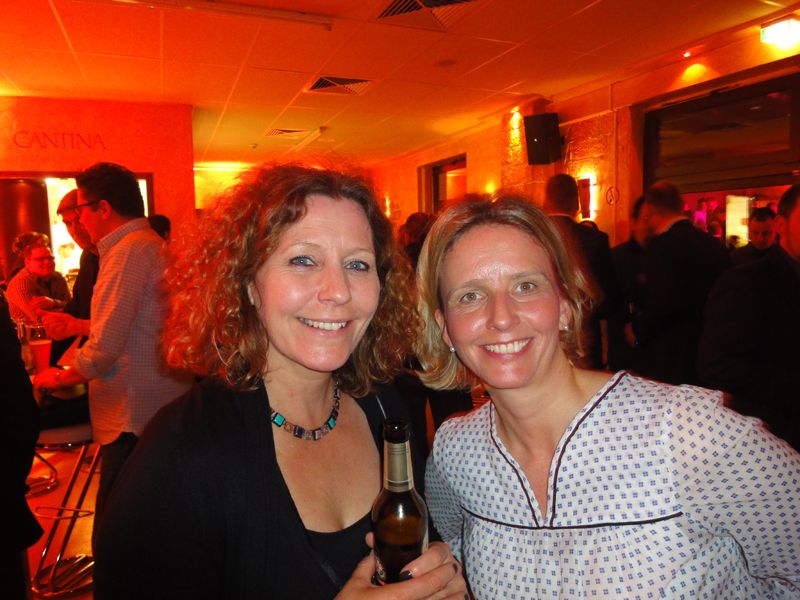 Andrea Volkhardt, ZyXEL, und Stephanie Steen, IT-BUSINESS (Archiv: Vogel Business Media)