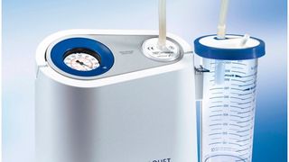 Das Absaugsystem Venta SP 26 ergänzt ab sofort das Atmos-Portfolio. Die tragbare Absaugpumpe hat eine Saugleistung von 26 l/min und ein Vakuum von bis zu -80 kPa. (Bild: Atmos)