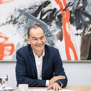 «Wir hatten generell ein sehr gutes Jahr 2022 mit einem sehr intensiven zweiten Halbjahr. Das letzte Quartal war fast das beste seit Bestehen der Fritz Studer AG.» Jens Bleher, CEO Fritz Studer AG(Bild:  Thomas Entzeroth)