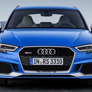 (Audi)
