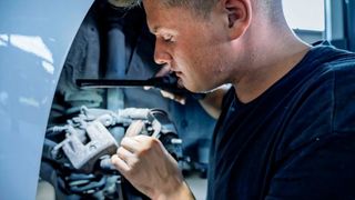 Vor allem Mängel an Bremsen, bedingt durch nicht fachgerechte Reparaturen, tauchen im den HU-Mängelberichten immer öfter auf.  (Bild: ProMotor)