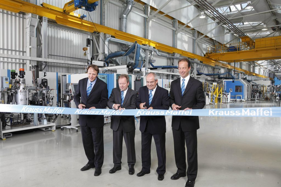 KraussMaffei Technologies weiht neues Anwendungszentrum ein