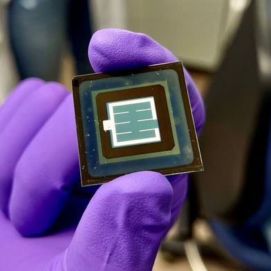 Perowskit-Photovoltaik industriell fertigen: Forscher entwickeln skalierbares Verfahren. (Bild: Alexander Diercks, KIT)