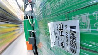 Durch die abstehende Antenne des Flagtag-Labels von Sato können durch den Einsatz von RFID hervorragende Leseraten auch bei schwierigen Materialien wie Flüssigkeiten oder Metallen erzielt werden.Bilder: Sato (Archiv: Vogel Business Media)