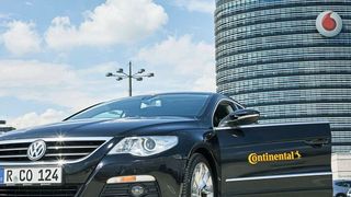 Die Unternehmen Continental und Vodafone testen gemeinsam Techniken wie 5G, V2X, Mobile Edge Computing und künstliche Intelligenz, um die Verkehrssicherheit zu erhöhen. (Continental)