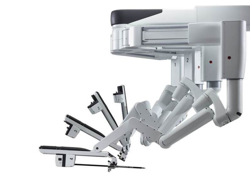 Anfang Juni wurden weltweit erstmalig zwei da-Vinci-OP-Robotersysteme der neuesten X-Baureihe am St. Antonius-Hospital im westfälischen Gronau installiert. Die Operationsplattform unterstützt Chirurgen bei minimalinvasiven Eingriffen. (Intuitive Surgical)