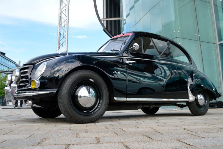 ...war der DKW 3=6, den die Auto Union in den 1950er-Jahren baute. (Achter / »kfz-betrieb«)