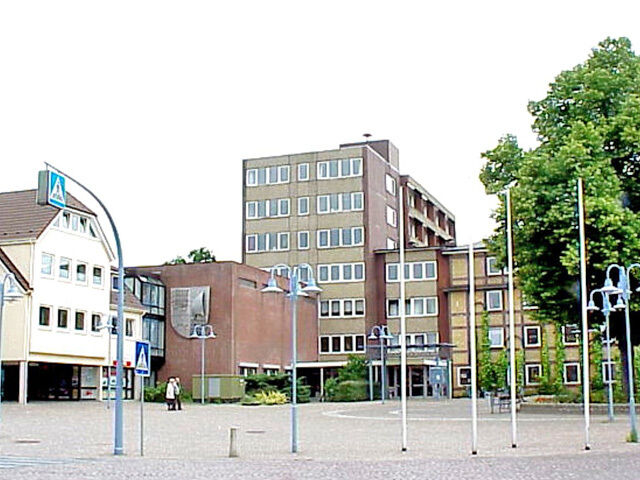 Auflösung des Rathaus-Rätsels vom 27. August 2010: Geesthacht – mit 29.338 Einwohnern die größte Stadt des Kreises Herzogtum Lauenburg (Archiv: Vogel Business Media)