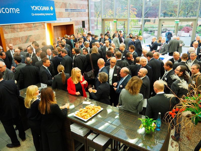 Networking auf der Namur-Hauptsitzung 2016 ... (Sabine Mühlenkamp)