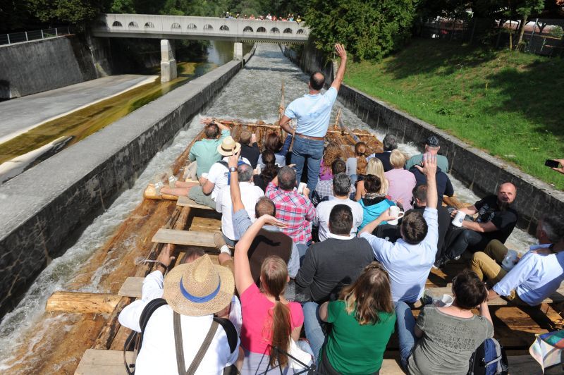 Die erste Dusche kam ganz unerwartet. (Hannes Magerstaedt)