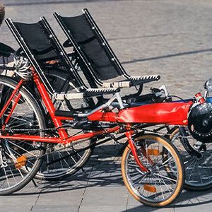 1992 folgten dann gekoppelte Liegeräder. (Bild:  Hase Bikes)