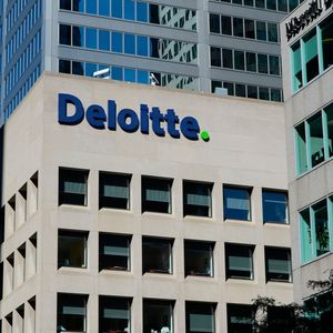 Das Prüfungs- und Beratungsunternehmen Deloitte ist bei dem Ranking auf Platz 4. Mitarbeiter bewerten die verantwortungsvollen, interessanten Aufgaben im Unternehmen positiv, negativ jedoch die Arbeitsbelastung.(Bild:   / CC0)