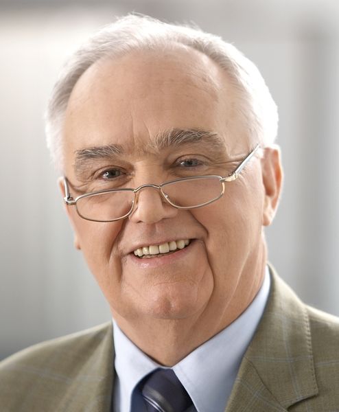 Professor Dr. Dieter-Heinz Hellmann, KSB-Vorstand: „Langsam bewegt sich auch die traditionelle Chemie in Sachen Energieeffizienz: Ich schätze, dass in den vergangenen fünf Jahren in den Unternehmen der chemischen Industrie der Anteil drehzahlregelbarer Pumpen von mageren zwei Prozent auf immerhin 20 Prozent angewachsen ist – mit der erfreulichen Tendenz: weiter zunehmend.“ (Archiv: Vogel Business Media)