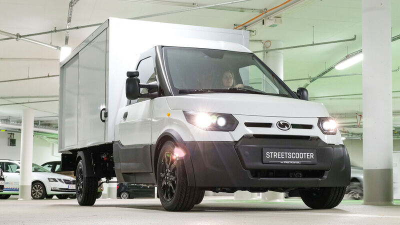 Streetscooter produziert derzeit nur noch aus Gnadengründen der Muttergesellschaft Deutsche Post/DHL. Doch nun will ein Investor den defizitären E-Transporter-Hersteller übernehmen.