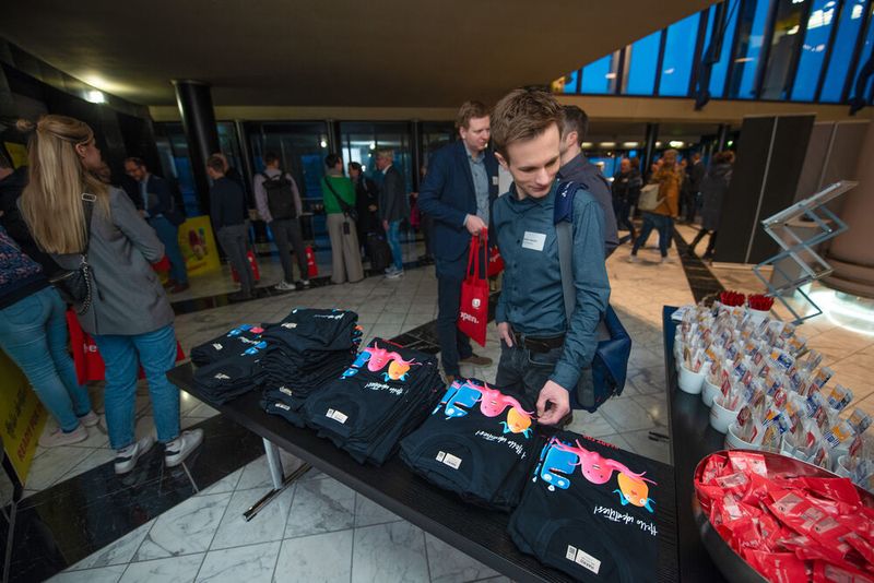 Bei der Registrierung gab es neben einigen Artikeln zum Mitnehmen... (©univention)