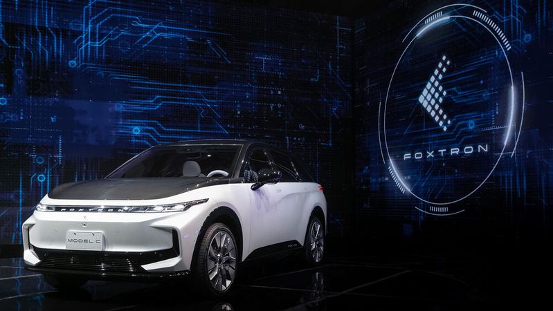 Das Model C von Foxconn soll bis zu 700 Kilometer Reichweite schaffen.(Bild:  Foxconn)