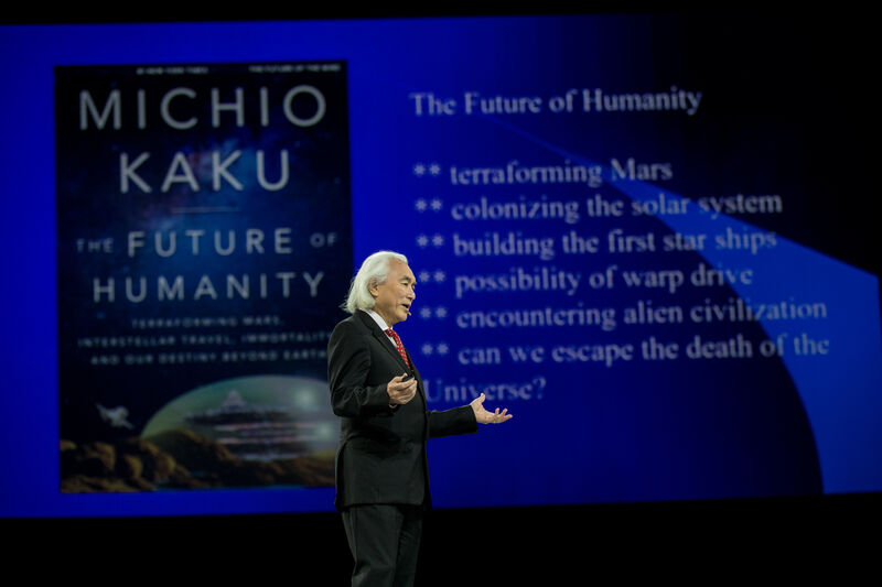 Dr. Michio Kaku, Physikprofessor, Bestsellerlautor und einer der weltweit führenden Futuristen, wagte in seiner Keynote einen Blick in die (mögliche) Zukunft der Menschheit.  (Keiko Hiromi)