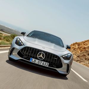 Der Mercedes-AMG GT soll alltagstauglicher werden.(Bild:  Mercedes-Benz AG)