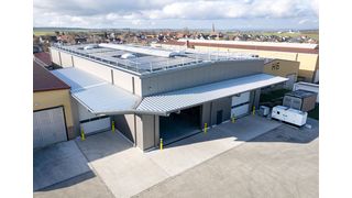 Der Hallenneubau von MBO Oßwald: Rohmateriallager als Taktgeber der Zerspanung. (Bild: MBO Oßwald)