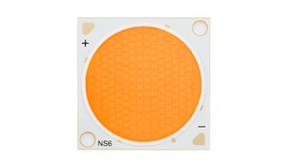 Bei der MJT-COB-LED kommen 54 Chips zum Einsatz, die eine Lichtausbeute von 168 lm/W erzeugen. (Seoul Semiconductor)