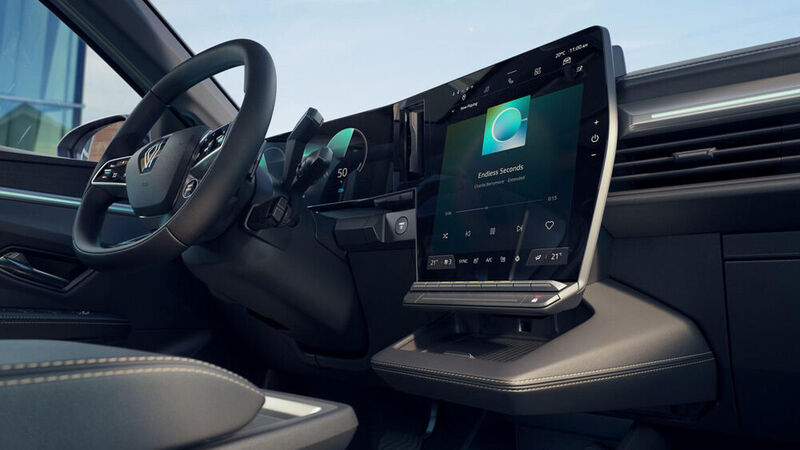 Weil Renault das Bordsystem zusammen mit Google entwickelt hat, kommt der Mégane-Fahrer in den Genuss aller Vorzüge hinsichtlich Kartendarstellung und Sprachbedienung. (Renault)