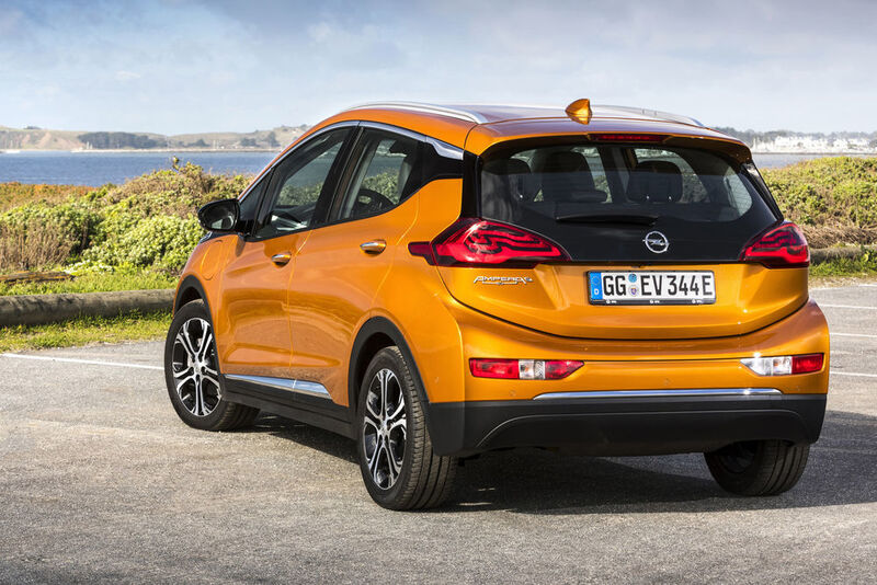 Im Herbst 2017 kommt allerdings zunächst die teure „First Edition“ mit Vollausstattung. (Opel)