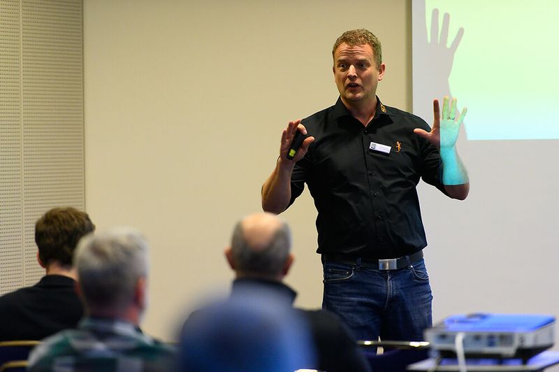 Marcus Fischer von SCS Concept ging in seinem Vortrag der Frage: Bringt uns das Weiterdrehmoment weiter, oder gibt es uns als Restdrehmoment in der QS den Rest? nach. (Bild: Stefan Stark/VCG)