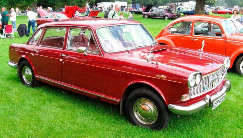 Immer noch ein Hingucker: Der Austin 3 Litre wurde zwischen 1967 und 1971 produziert. (Bild: Austin 3-litre (1967–1971) / Letdorf / CC BY-SA 3.0)