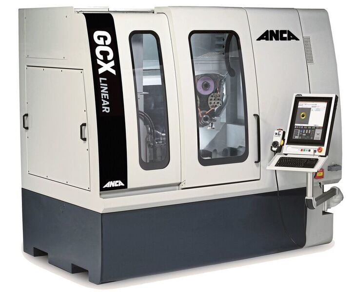 Mit der GCX Linear von Anca steht nun ein produktives und vielseitiges Schleifsystem für die Herstellung von Schälwälzfräsern und Schneidrädern zur Verfügung. (Anca)