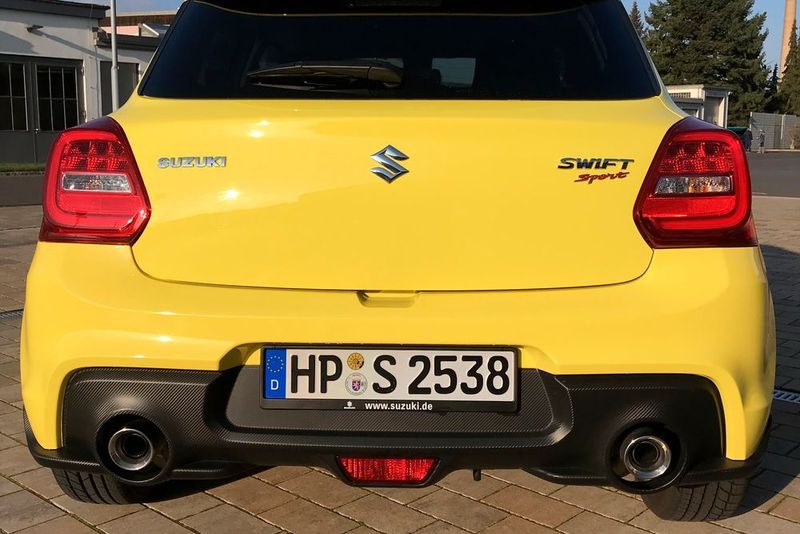 Aus dieser Perspektive ist er auf der Autobahn meist nur kurz zu sehen, bevor er Richtung Horizont verschwindet. (Holz / »kfz-betrieb«)