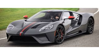 Der neue Ford GT "Carbon" soll 18 Kilogramm leichter sein. (Ford)