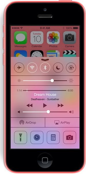 Das Control Center bietet die wichtigsten Einstellungen zum schnellen Zugriff an. (Bild: Apple)