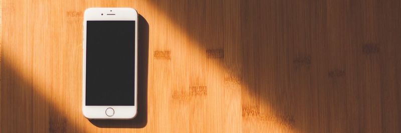 In den USA gibt es Clubhouse seit März 2020. Die Entwicklung dort zeigt, dass die großen Accounts von Investoren geführt werden. Offen ist aber noch, wie sich Clubhouse monetarisieren lässt. In den USA gibt es Clubhouse seit März 2020. Die Entwicklung dort zeigt, dass die großen Accounts von Investoren geführt werden. Offen ist aber noch, wie sich Clubhouse monetarisieren lässt.