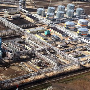 Invensys supplied control and automation solutions for the Russian oil industry...
