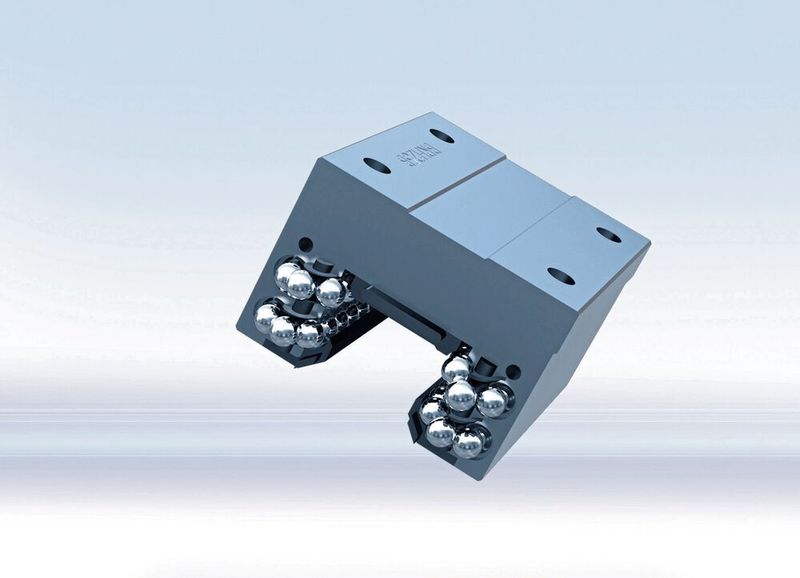 Die X-Anordnung der Laufbahnen ermöglicht eine gute Einstellung der Vorspannung, zudem wird das System weniger empfindlich für Fluchtungsfehler. (Rodriguez)
