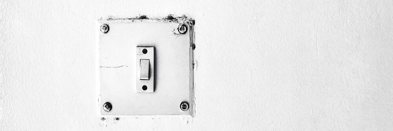 Wenn Hardware-Unternehmen den Hebel umlegen und sich jetzt als softwaredefiniert bezeichnen, ziehen Kunden oft den Kürzeren, weil sie weiter an eine bestimmte Hardware gebunden sind. Wenn Hardware-Unternehmen den Hebel umlegen und sich jetzt als softwaredefiniert bezeichnen, ziehen Kunden oft den Kürzeren, weil sie weiter an eine bestimmte Hardware gebunden sind.