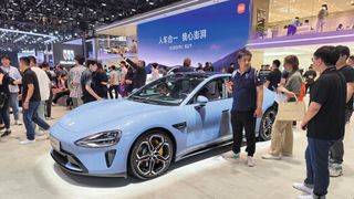 Auf Messen ist der Xiaomi SU7 ein Publikumsmagnet. (Bild: sp-x)