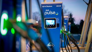 Die Fördertöpfe der Programme umfassen 500 und 400 Millionen Euro. (Bild: Aral)