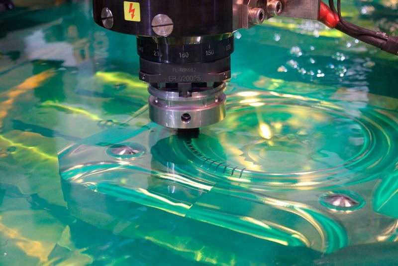 IMTS 2016 (12-17 September, McCormick Place, Chicago) is a showcase of innovative technology, automation as well as established and emerging techologies. (Schulz)