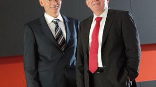 „Zusätzliche Speichermöglichkeiten sind unverzichtbar, um die Energiewende weiter voranzubringen“, betonen die beiden Vorstände der Stadtwerke Mainz unisono (links Dr. Werner Sticksel, Vorstandsvorsitzender und Technischer Vorstand; rechts Detlev Höhne, Stellvertretender Vorstandsvorsitzender und Kaufmännischer Vorstand). (Bild: Stadtwerke Mainz)