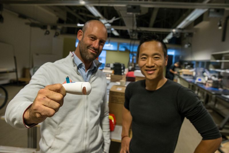 Die Initiatoren des Projektes OASIS: Dr. Eliah Aronoff-Spencer und Albert Yu-Min Lin. (UCSD/Alex Matthews)