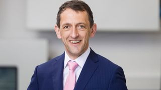 „Mit Etic Telecom können wir komplette Lösungen aus einem Guss umsetzen, die eine leistungsfähige Datenkommunikation von der Maschine bis in die Cloud ermöglichen“, erklärt Ralph Engel, EKS-Geschäftsführer. (EKS Engel)