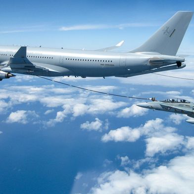 Spain, Germany and Belgium moved ahead on 8 October 2026 with the second phase of a European Defence Agency (EDA) Research, Technology and Innovation project towards the automation of mid-air hose-and-drogue refuelling of military aircraft. The final aim of the project is to enable air-to-air refuelling between unmanned aircraft.  (Source: European Defence Agency)