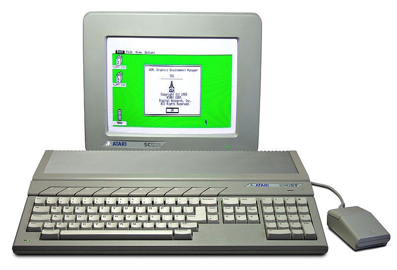Der Atari ST lehnte sich technisch und auch bei der Benutzerführung stark an den revolutionären Apple Macintosh an. Der Atari-Rechner war jedoch deutlich preiswerter als Apples Vorbild. (Bill Bertram) (Archiv: Vogel Business Media)